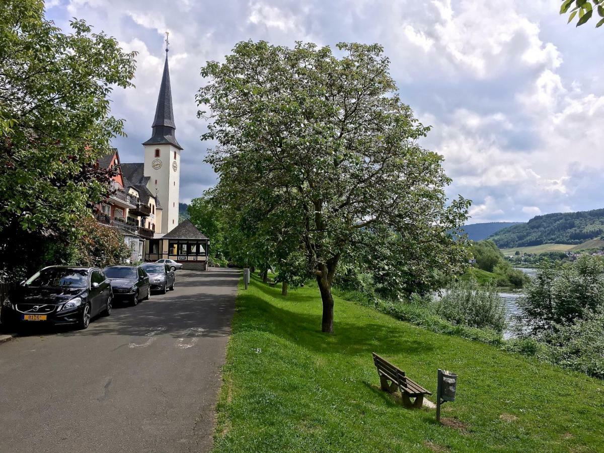 مبيت وإفطار Farschweiler Gastehaus Hoffmann المظهر الخارجي الصورة